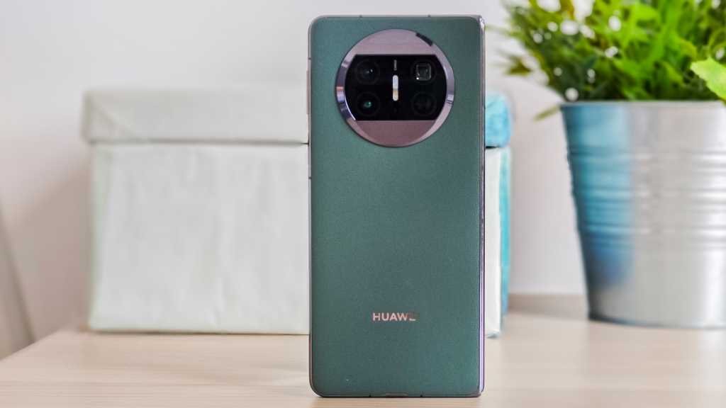 Huawei Mate X3 rear camera