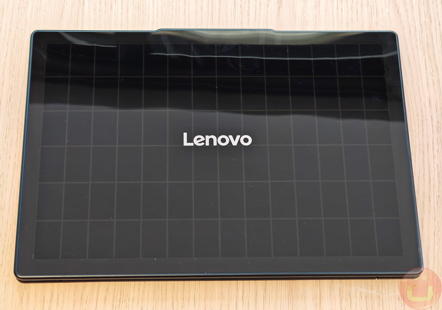 Lenovo Unveils Yoga Solar PC Concept at MWC 2025: A Step Towards Sustainable Computing