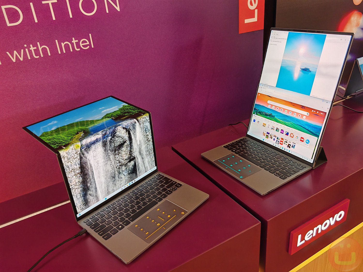 Lenovo Unveils the ThinkBook “Codename Flip” AI PC Concept at MWC 2025