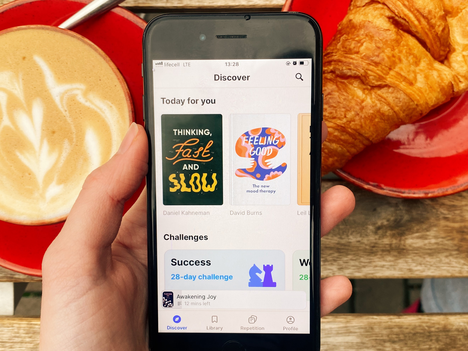 Looking for something to replace Duolingo? Try Headway book summary app.
