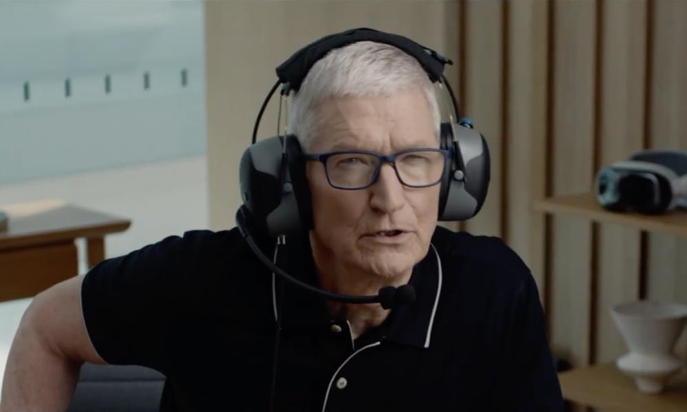 WWDC25 Tim Cook F1 racing coach