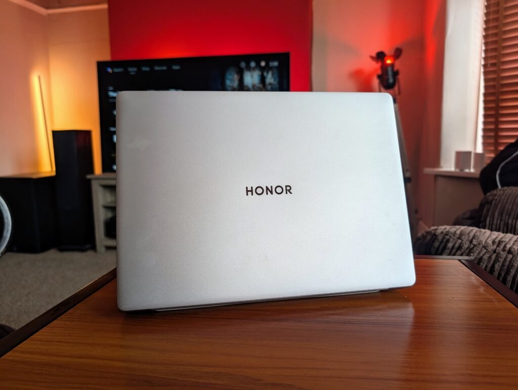 Honor MagicBook Pro 14 Review scaled